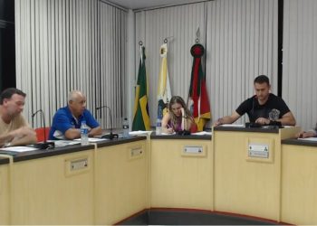 APROVAÇÃO E DEBATE: Legislativo aprova incentivos aos agricultores e debate transporte, saúde e infraestrutura